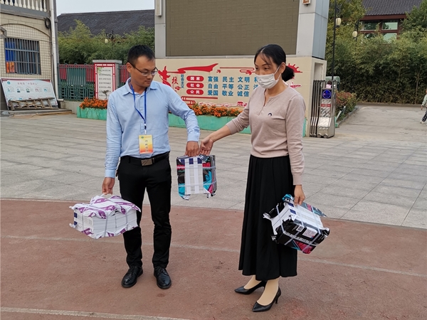 81e721abbd7e333482997a06895ec52_副本.jpg